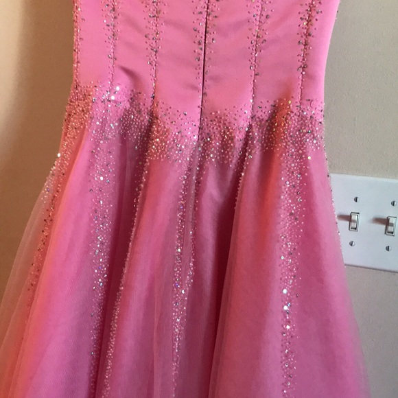 Gorgeous Cire’ Pink Prom Ballgown SZ 4 - Picture 3 of 4